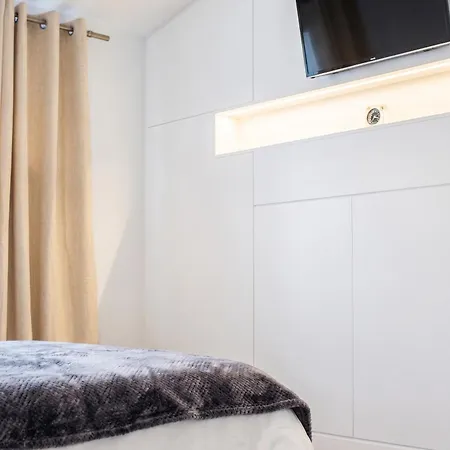 Modern 100m² + View * ポルト